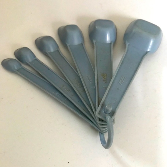 Vintage Kitchen Vintage Plastic Measuring Spoons Poshmark
